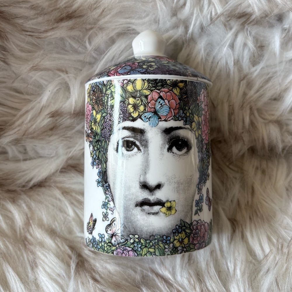 Decorative Art Deco Lina Cavalieri Jar with Flowers and Lid.